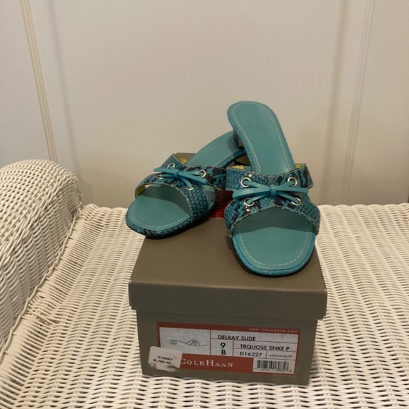 Cole Haan Delray Slide - Picture 4 of 16